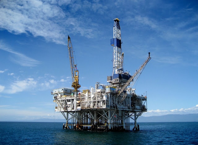 انواع ابراج الحفر Types of drilling rigs land Rigs- jack-up rigs- Platform Rig انواع ابراج الحفر Types of drilling rigs land Rigs- jack-up rigs- Platform Rig