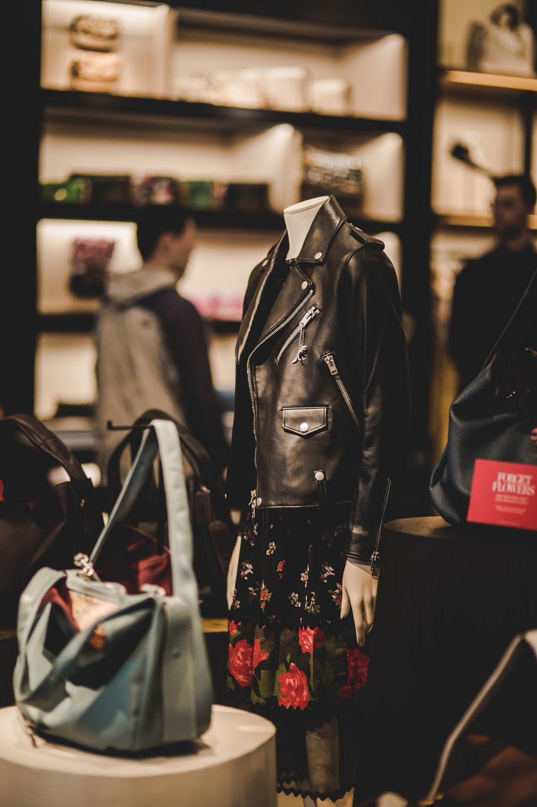 von vogue coach shopping event tea rose collection vancouver von vogue coach shopping event tea rose collection vancouver