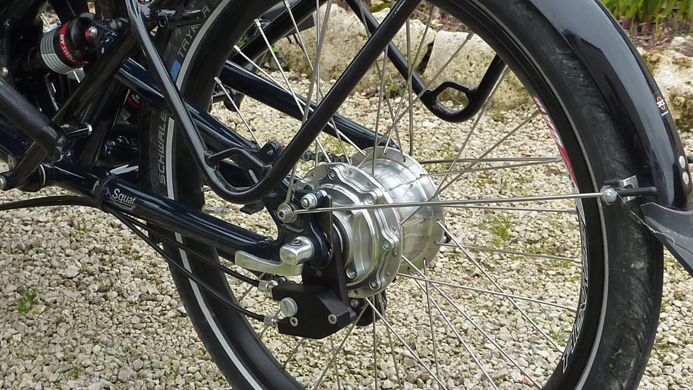 Custom Recumbent Wheels: Roue 406mm rohloff Alex DA16 32 rayons