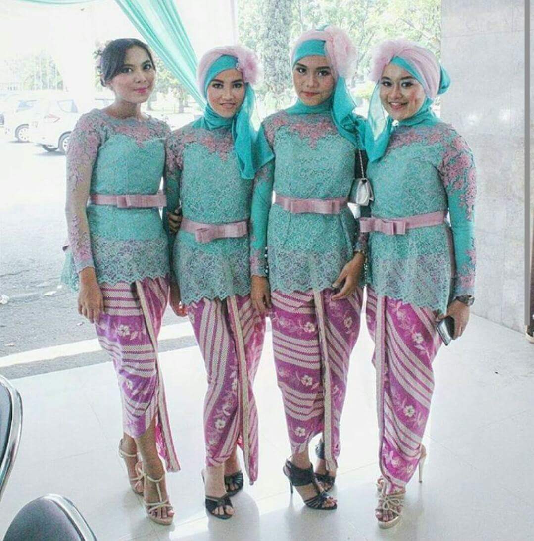 Model Kebaya Seragam Trend 2019 untuk Pernikahan Acara Model Kebaya Seragam Trend 2019 untuk Pernikahan Acara