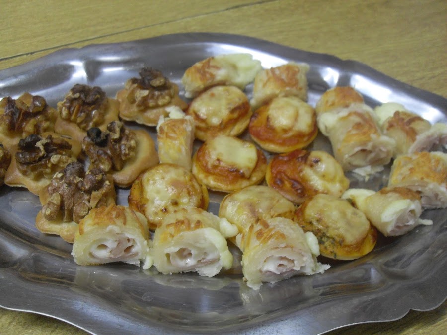 Hojaldres salados variados.