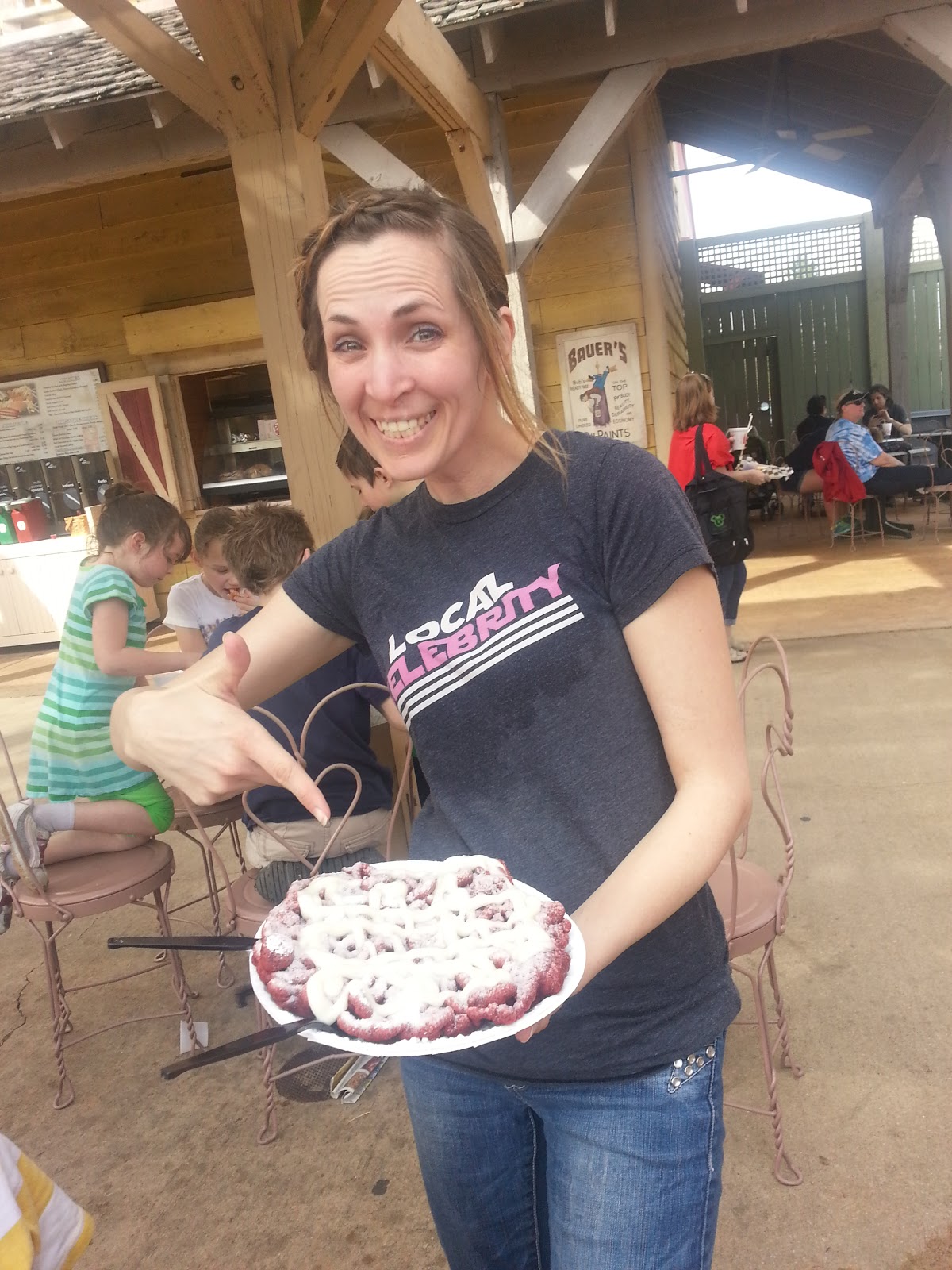 Photo Glimpse Silver Dollar City Sugar Bee Crafts