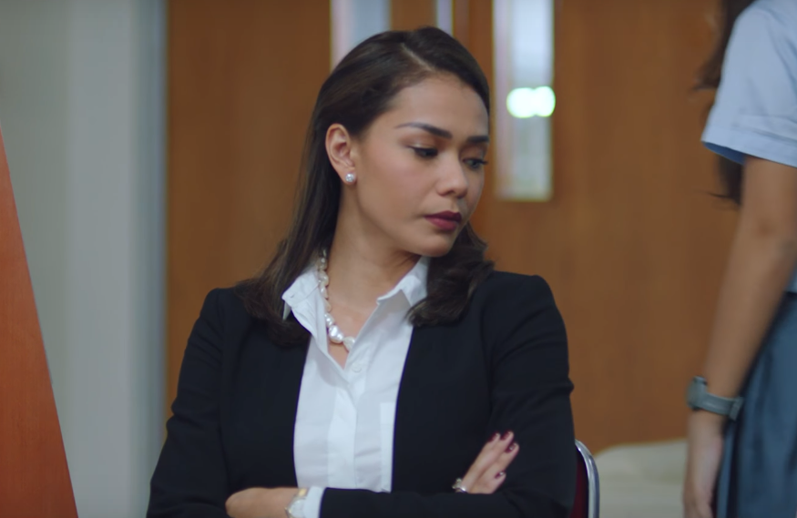 Semua Tentang Adinia Wirasti Susah Sinyal Terbaru