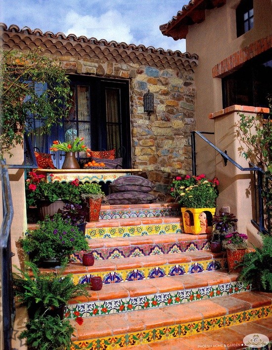 Casual Casa Lively hacienda tiles