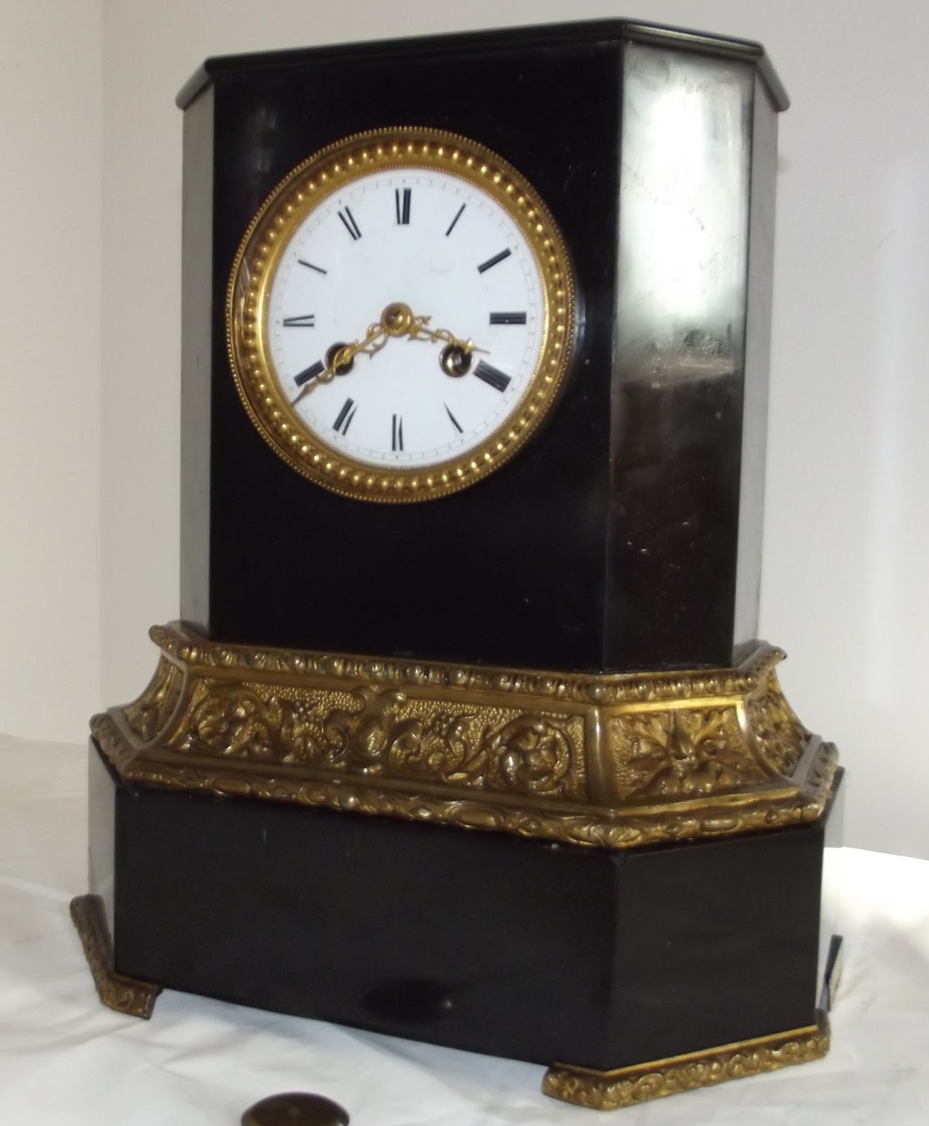 pendule ancienne mouvement de paris A FIL estampillé CAILLY NICOLAS