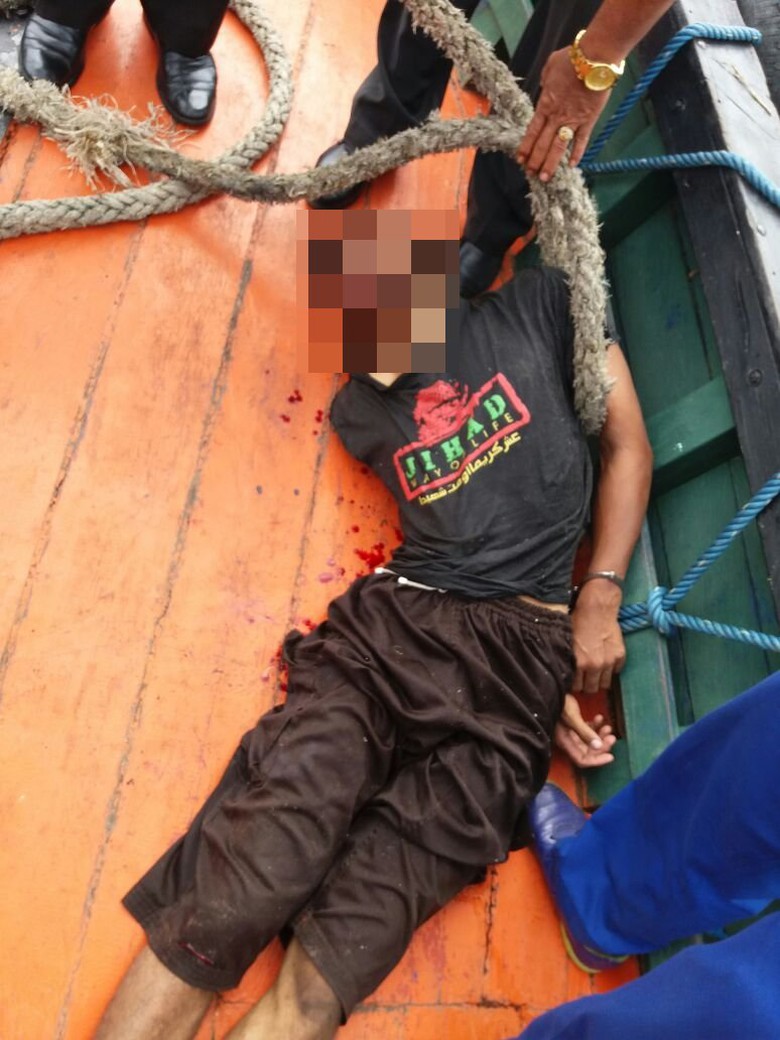 Kapolres Samarinda: Pelaku Bom di Depan Gereja Oikumene Berkaos Jihad Kapolres Samarinda: Pelaku Bom di Depan Gereja Oikumene Berkaos Jihad