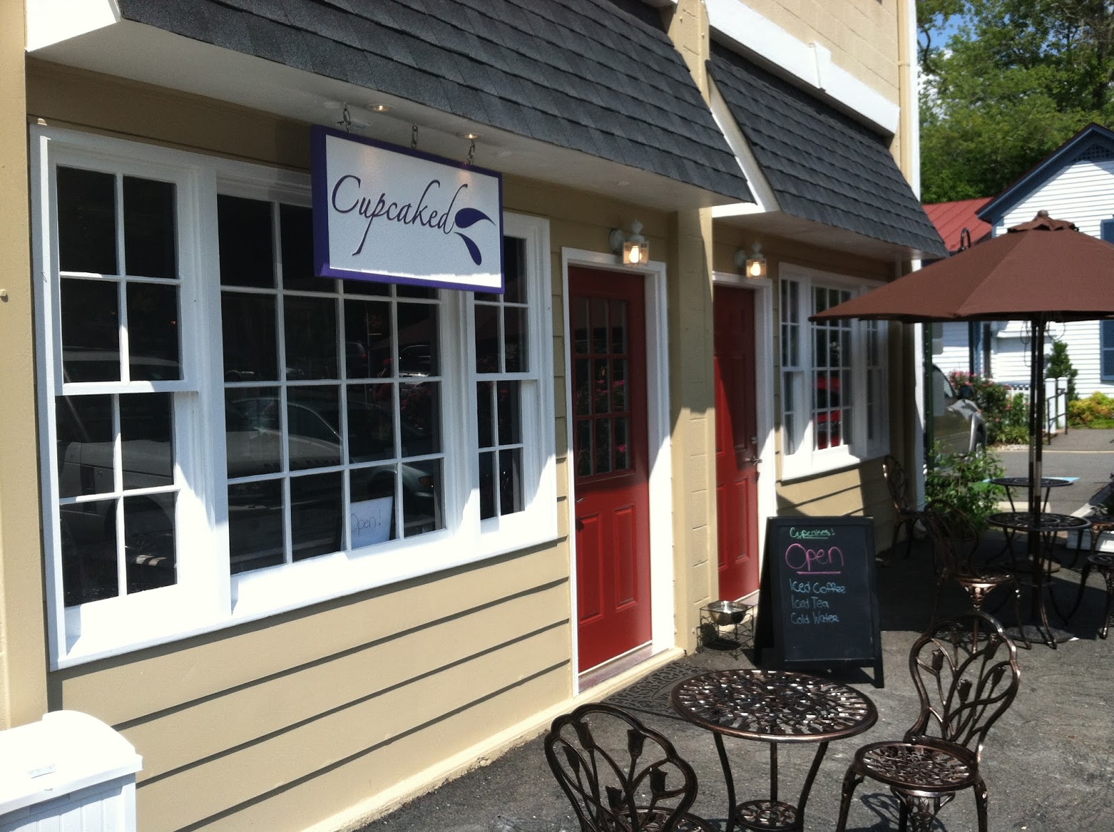 cupcake correspondents Cupcaked Bakery Clifton, VA