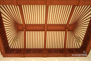 kantor gubernur jawa timur surabaya