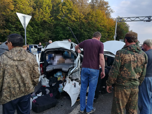 Под Уфой в смертельной аварии в Ларгусе погибли три человека: Видео момента ДТП Под Уфой в смертельной аварии в Ларгусе погибли три человека: Видео момента ДТП