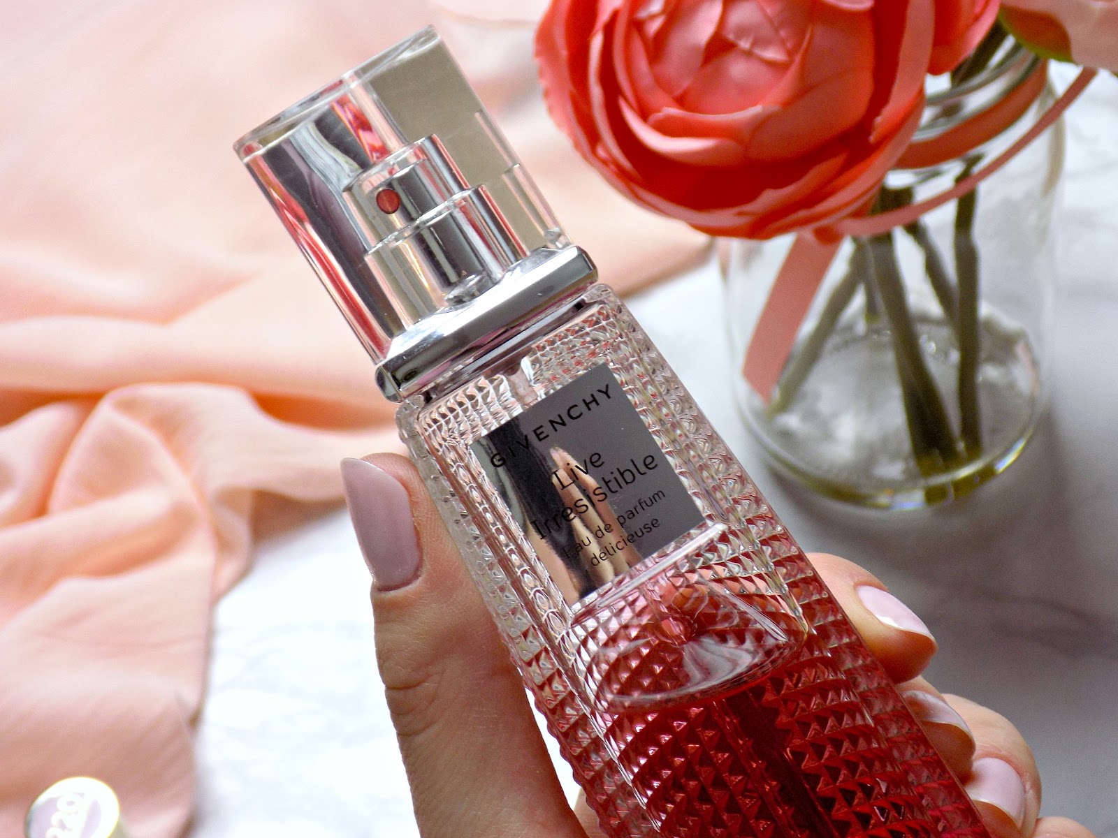 Givenchy Live Irresistible perfume 