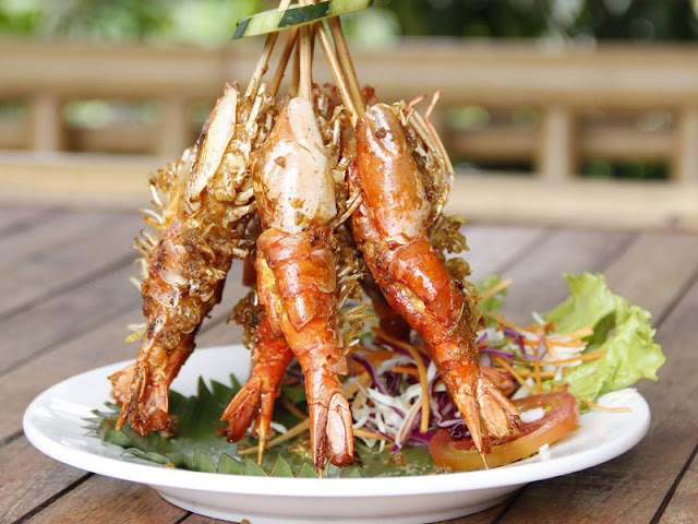 Tempat Wisata Kuliner di Bali yaitu Bale Udang Mang Engking