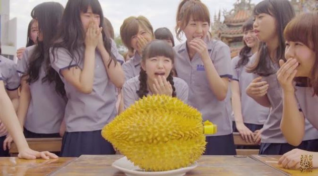  Makan Buah Durian Sambil Minum Bir Bisa Mematikan, Apa Iya?