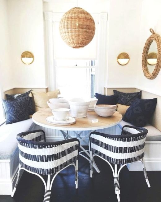 Modern Nautical Dining Room Design Idea