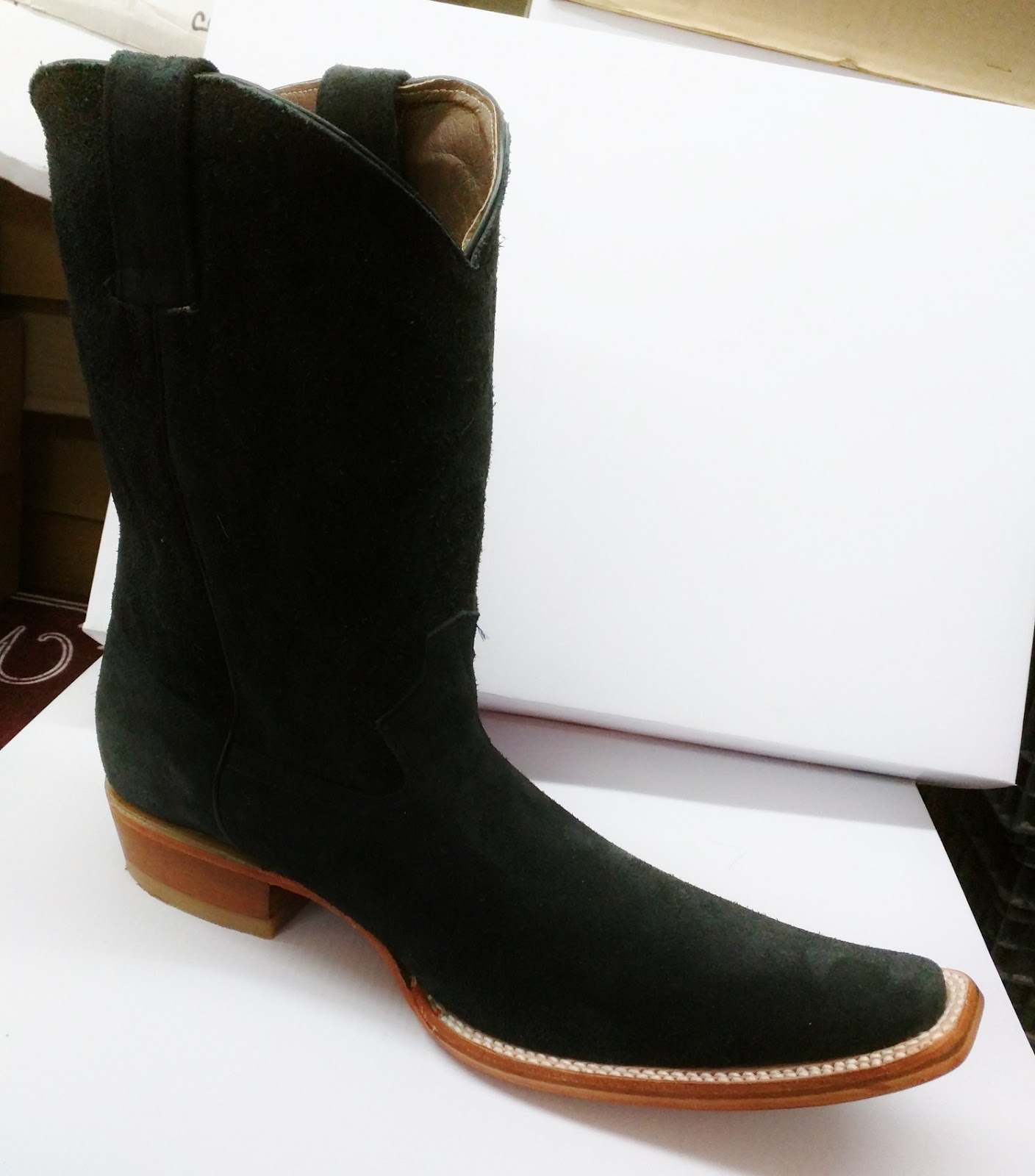 botas vaqueras versace