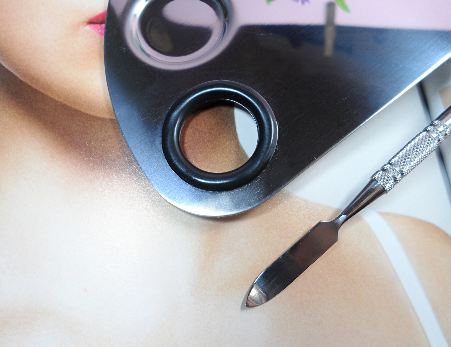 Makeup Mixing Palette & How To Use It? Makeup Theory