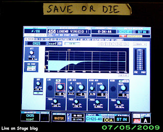 digital mixer Yamaha PM5d Save or Die, Monitor per Capossela in Lussemburgo live on stage