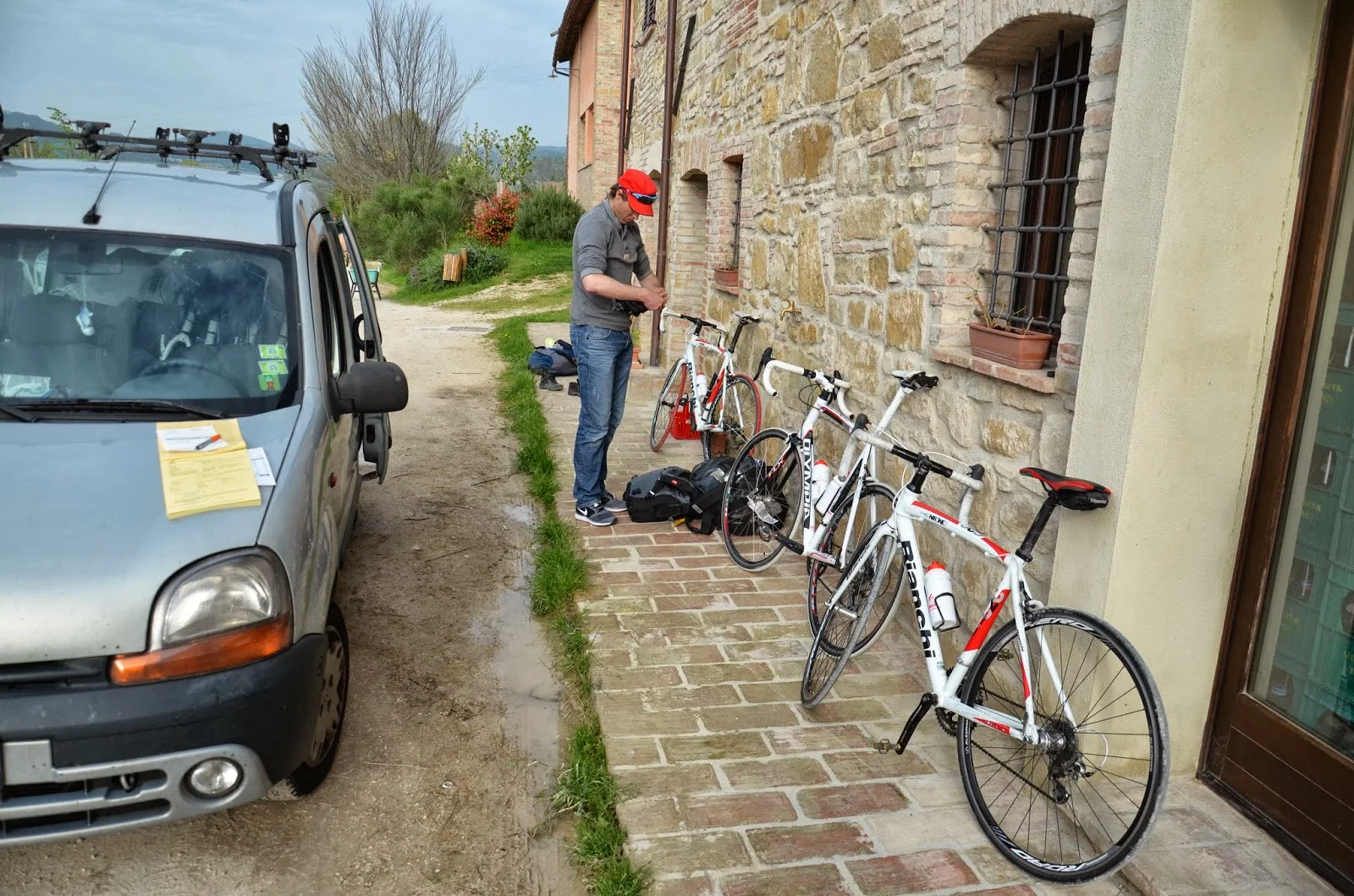 cycling marche italy bike rental in camerino