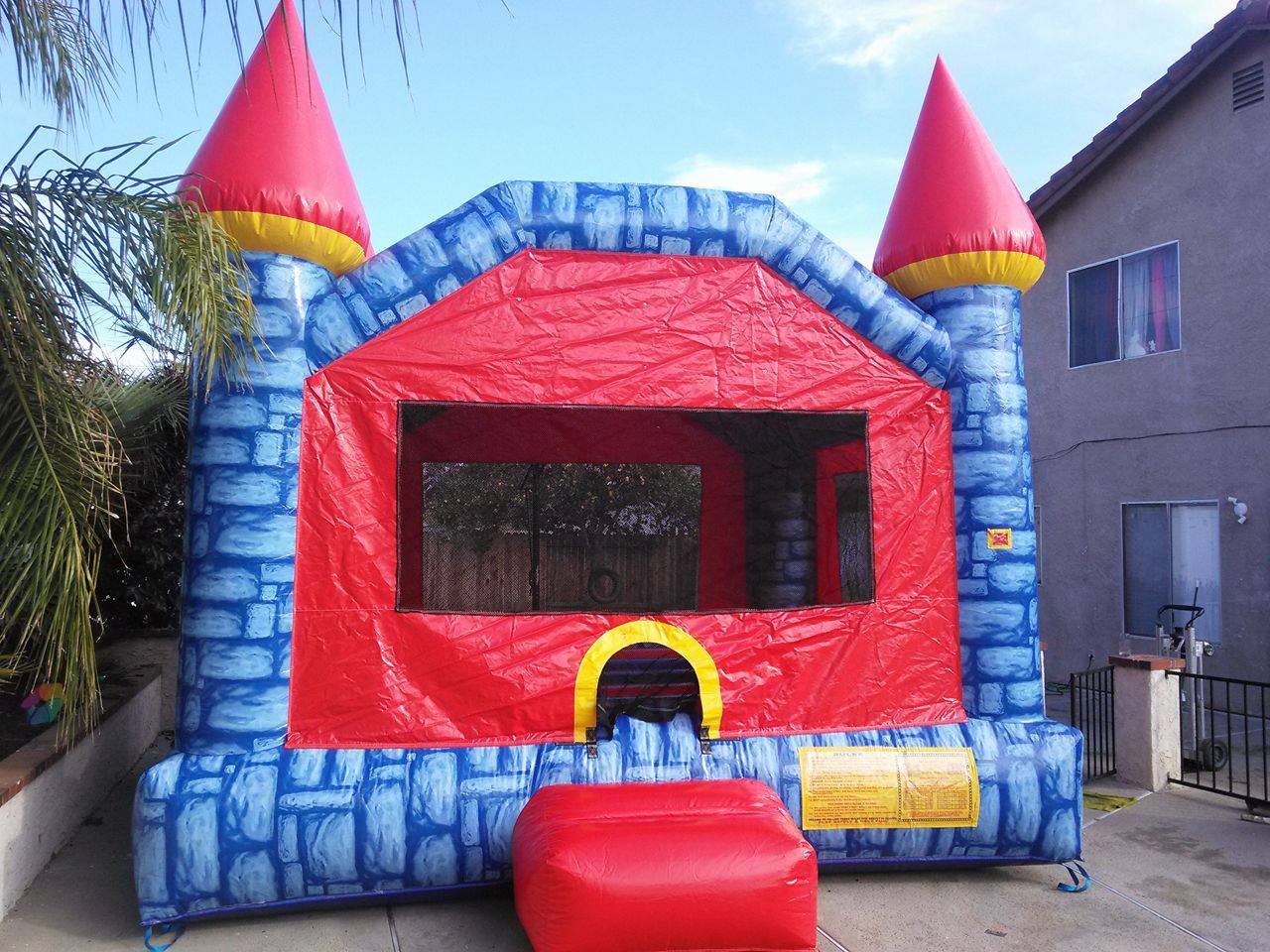 PALUDIS JUMPERS IN MORENO VALLEY / PARTY RENTALS IN RIVERSIDE CA Party