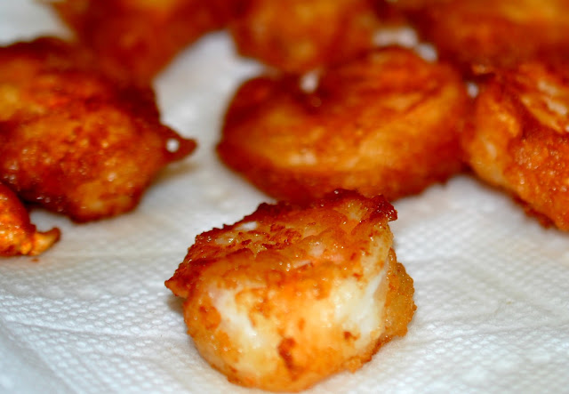 Beer Batter Shrimp is so crazy easy to make, but people will fall in love with it and beg you for the recipe.  Be warned, though, this recipe is NOT an exact science.  You need just three ingredients: beer, pancake flour, and shrimp.  That's it!