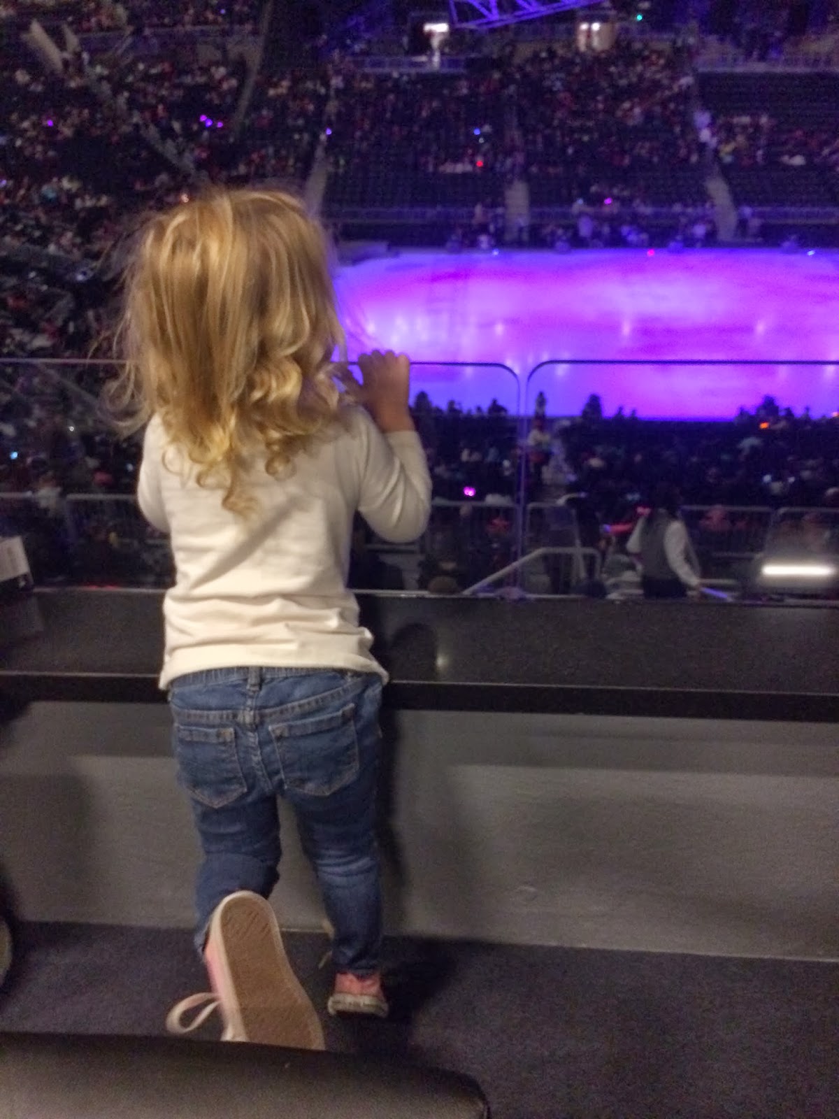 livin-like-a-bea-disney-on-ice