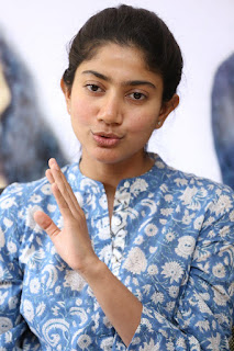 Sai Pallavi looks super cute in plain dress at her interview in Telugu about movie Fidaa ~ Exclusive Celebrities Galleries 035