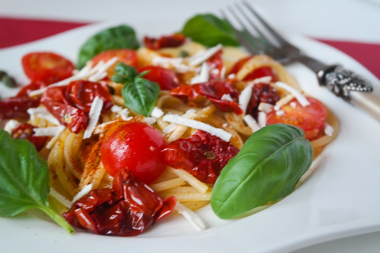 Spaghetti mit getrockneten Tomaten