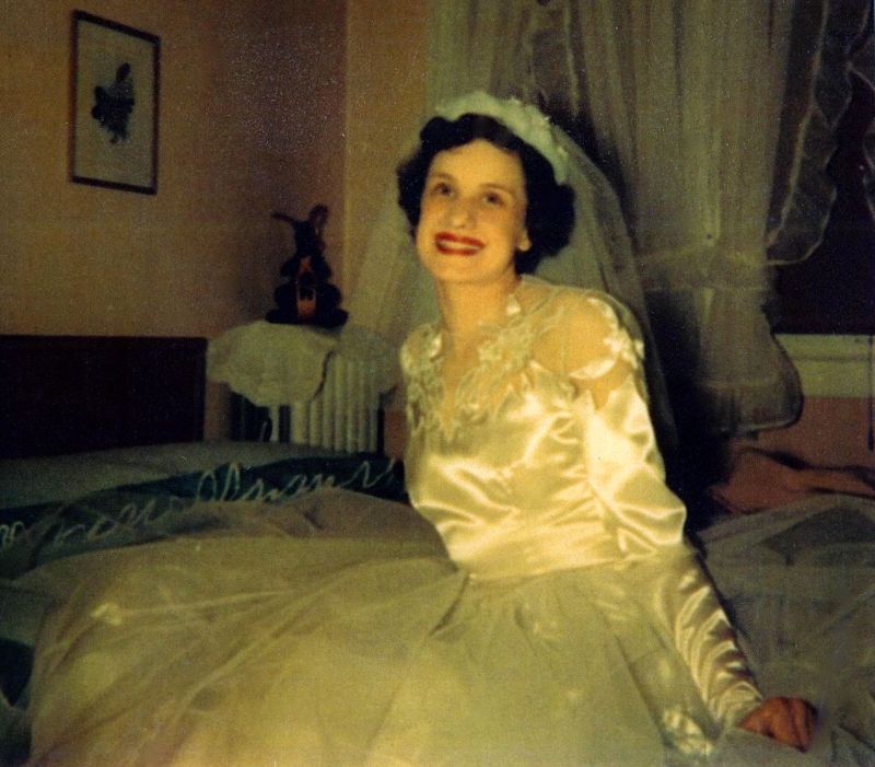 Mom's Wedding: 35 Cool Pics That Show Beautiful Brides in the 1950s ...
