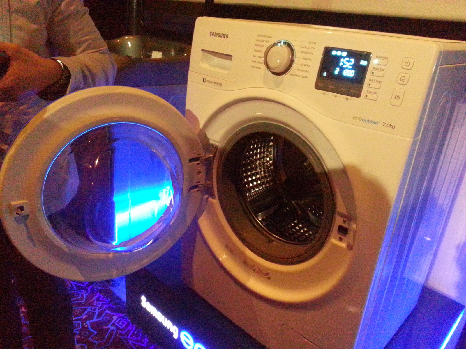 Samsung presents its fully automatic washing machines