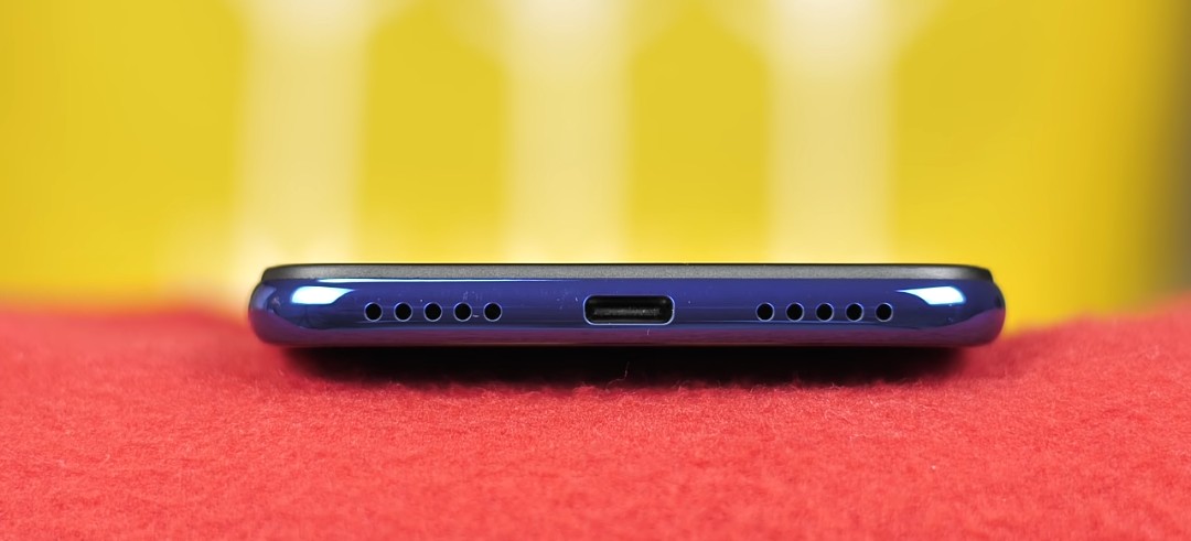 Xiaomi Redmi Note 7 USB Type-C charging port