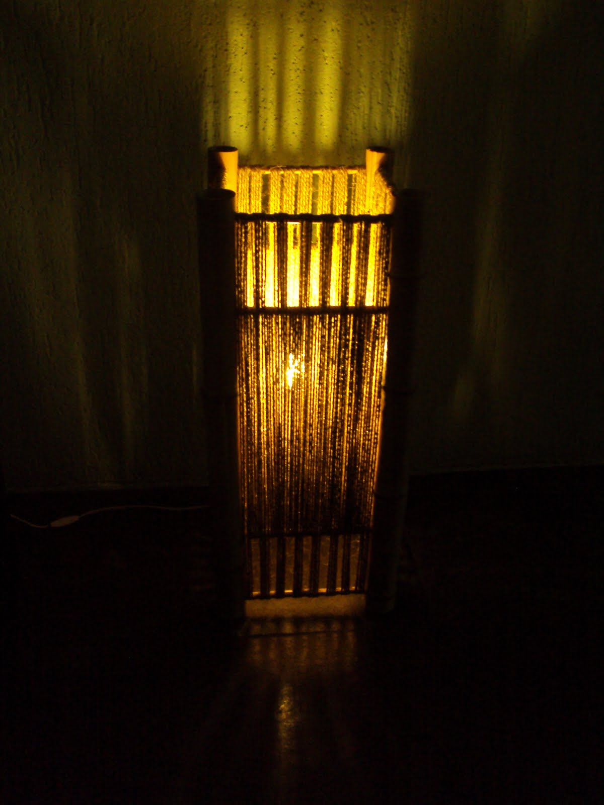 Luminessence Luminárias Artesanais Luminária de bambu e sisal