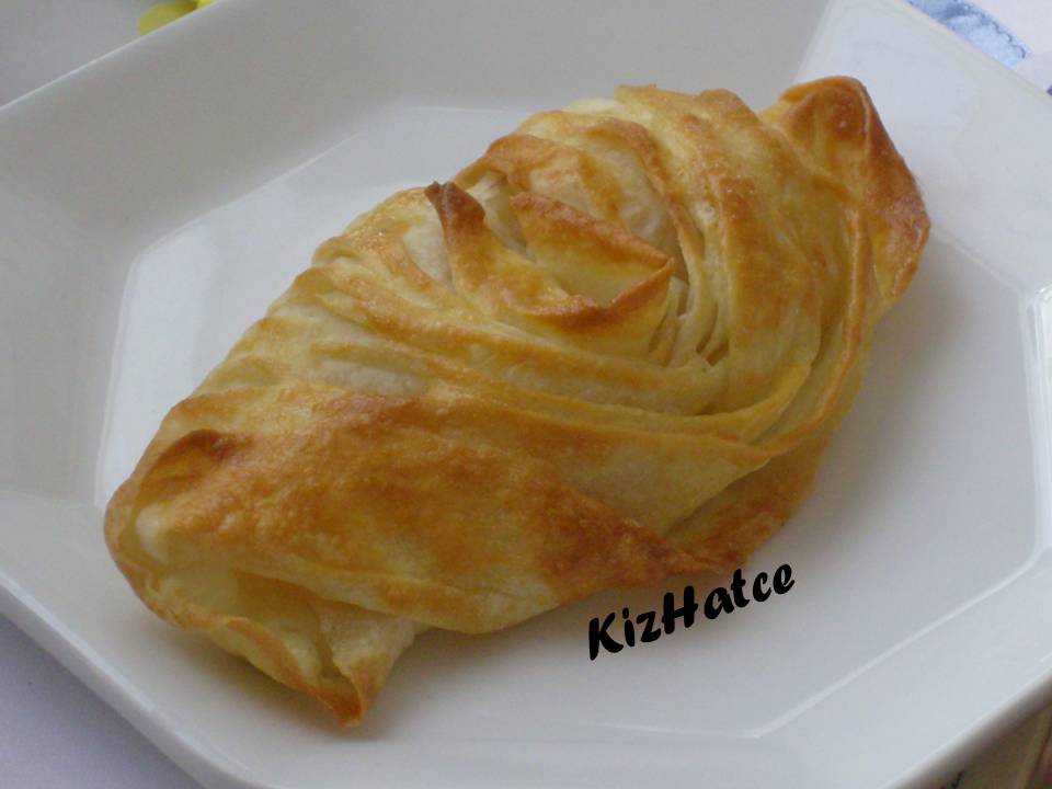 KİZHATCE MUTFAKTA RULO BÖREK