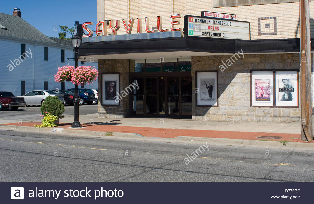 Hello :): sayville movie theater