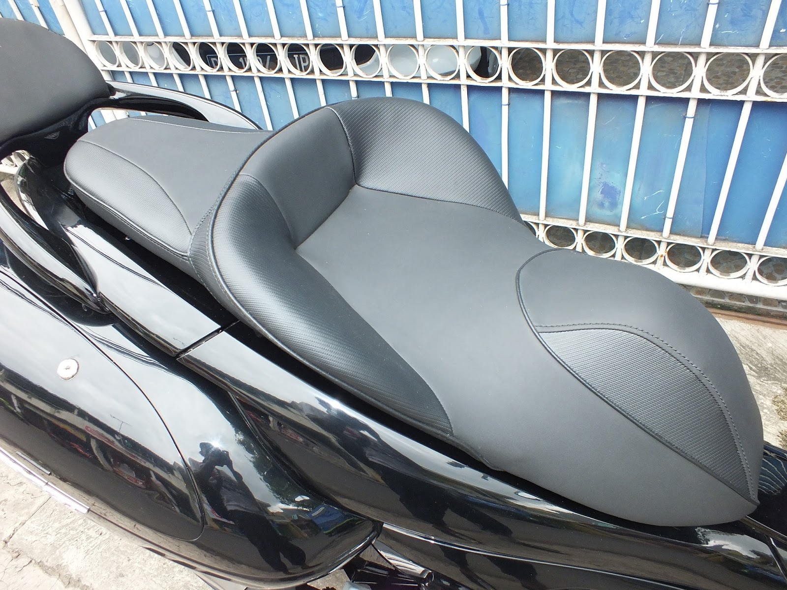 Modifikasi JOK MOTOR: JOK HONDA PCX 150 MODEL SOFA Pesanan Mr. ERYON DEPOK