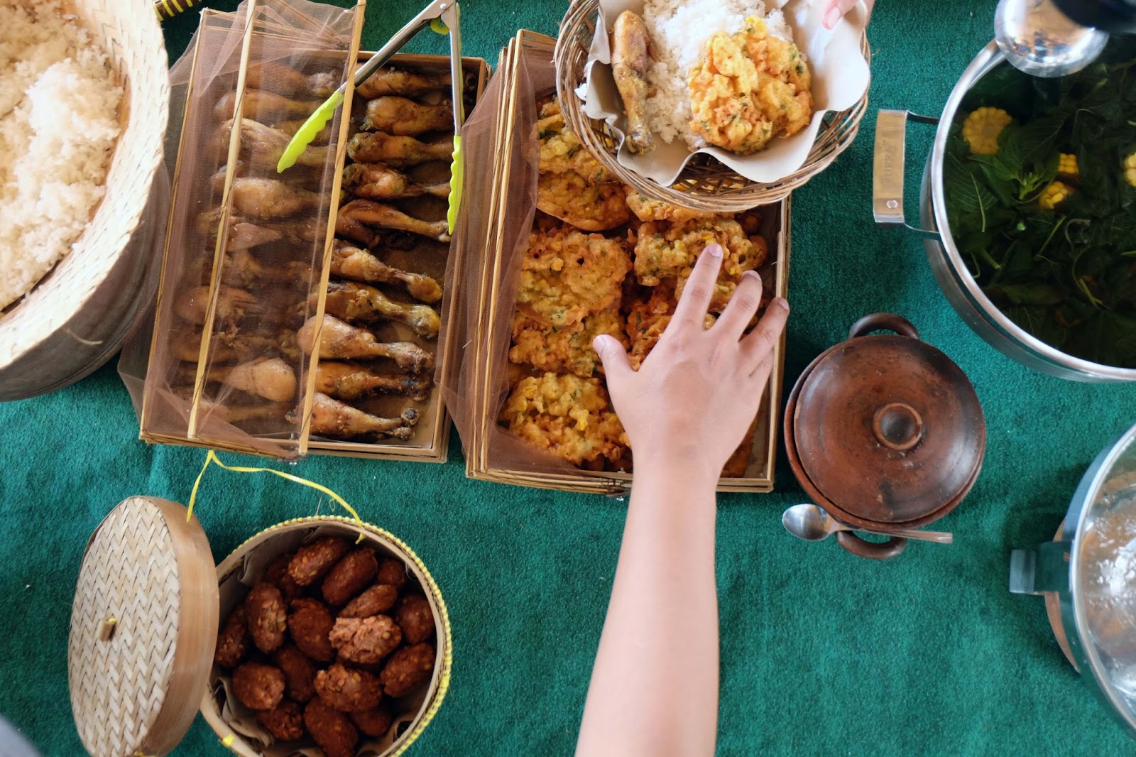 Villa Di Kota Batu | Bukan Sekadar Café Biasa, Café Sawah Pujon Tawarkan Sensasi Makan yang Berbeda!