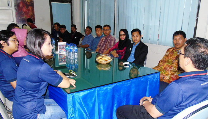STT Ibnu Sina Batam Kagumi STIKOM Bali