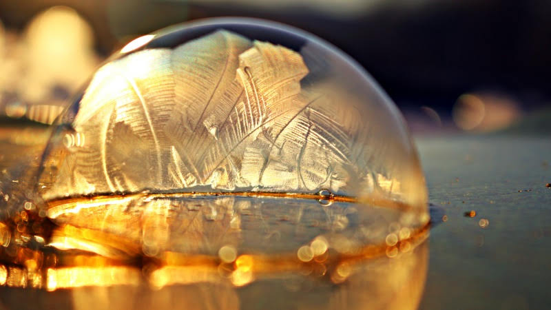 Frozen Soap Bubbles 3