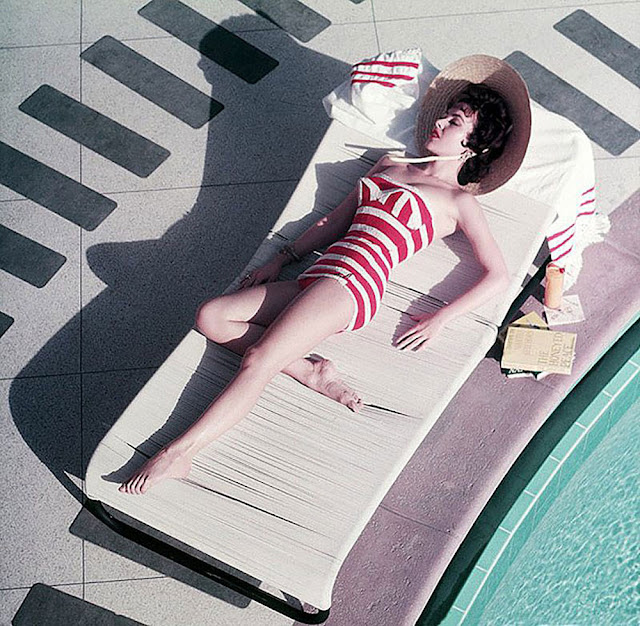 Check Out What Slim Aarons and Mara Lane Looked Like  in 1954 