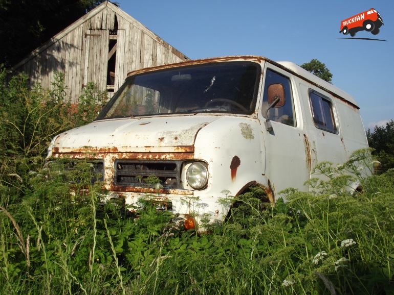 Bedford CF2 Van Junkyard Sunday's