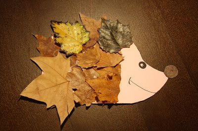 Manualidades infantiles: Erizo con hojas de otoño