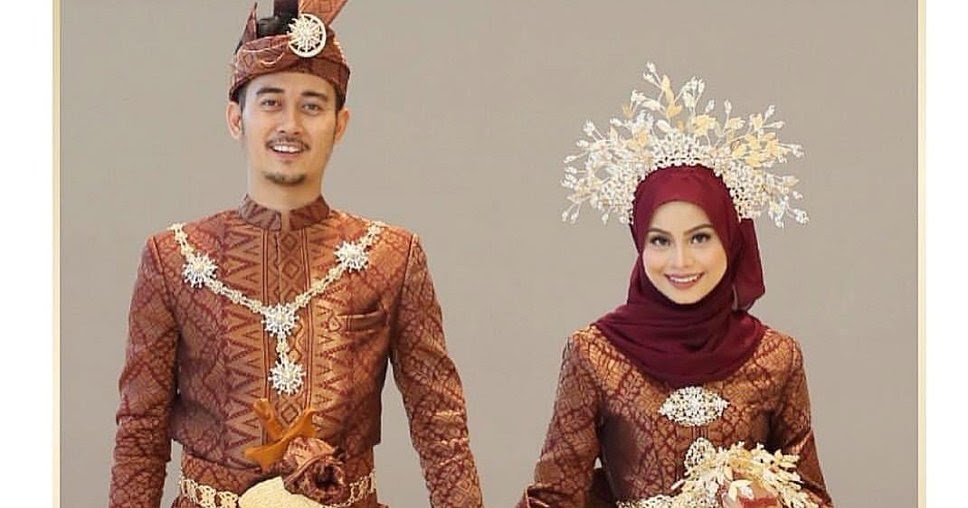 baju pernikahan warna biru kuningan