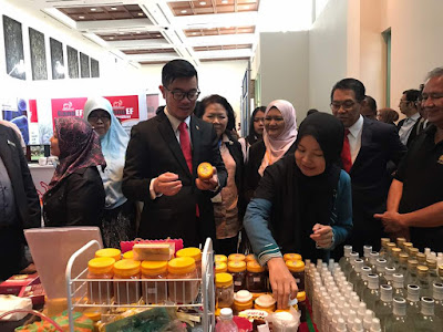 PAMERAN PRODUK USAHAWAN TEMPATAN TUHAU, PAMERAN, LAWATAN PAMERAN, SAMBAL TUHAU