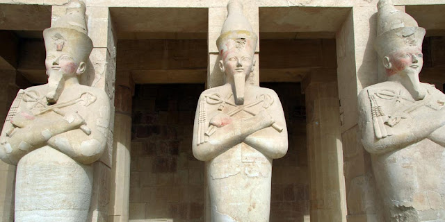 Hatshepsut Statues - Tourism in Luxor - www.tripsinegypt.com