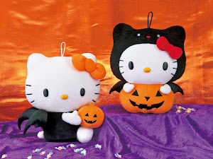 2012 Sanrio Hello Kitty Halloween Pumpkin Plush + Mascot