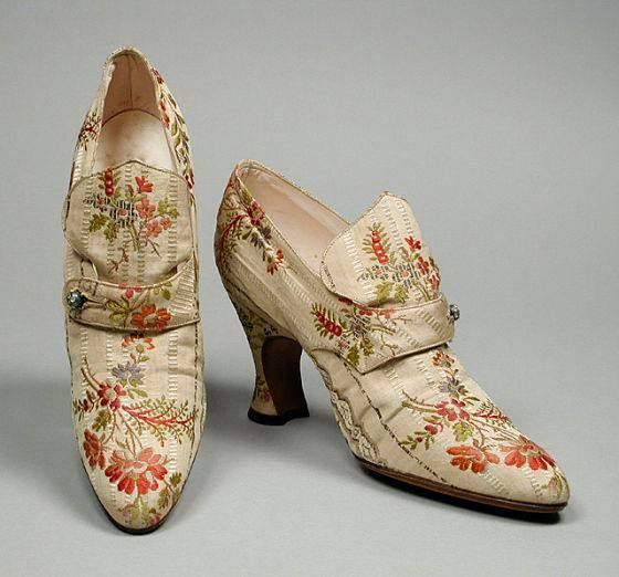 SilkDamask : Historicism in the Shoes of E.J. Costa & Sons, Paris
