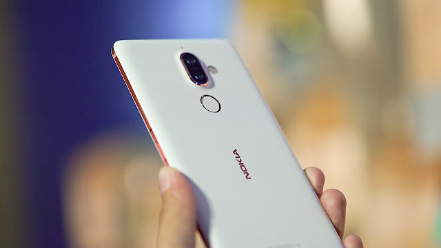Nokia 7 Plus Nokia 7 Plus