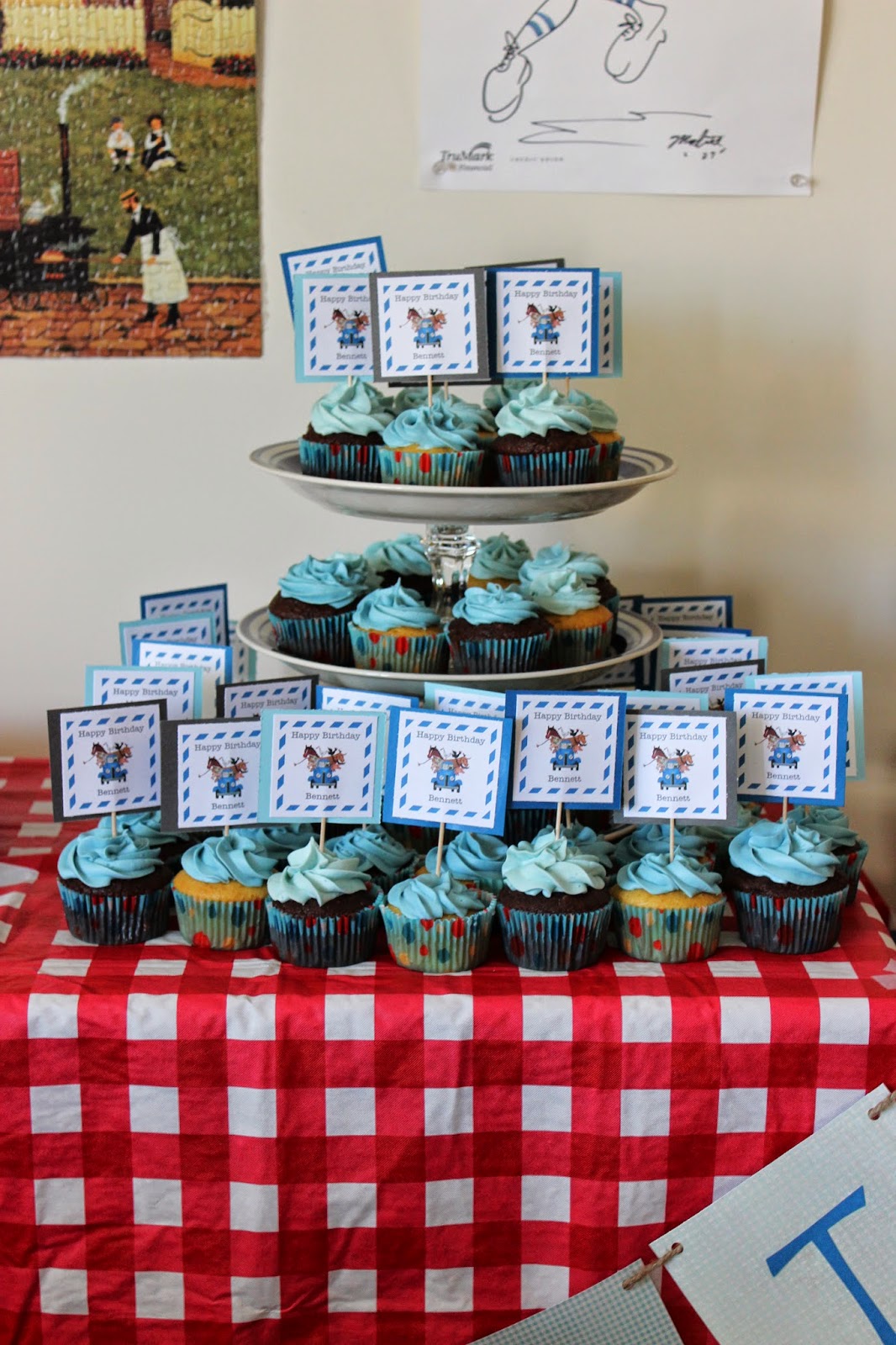 molly-makes-molly-takes-molly-creates-little-blue-truck-party