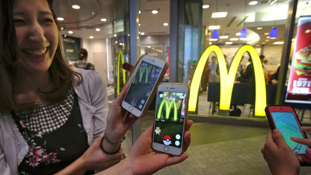 Vendas da filial japonesa do McDonalds aumentam graças a Pokémon GO. Após acordo comercial entre o restaurante fast food e a Nintendo, as vendas do McDonalds aumentaram.