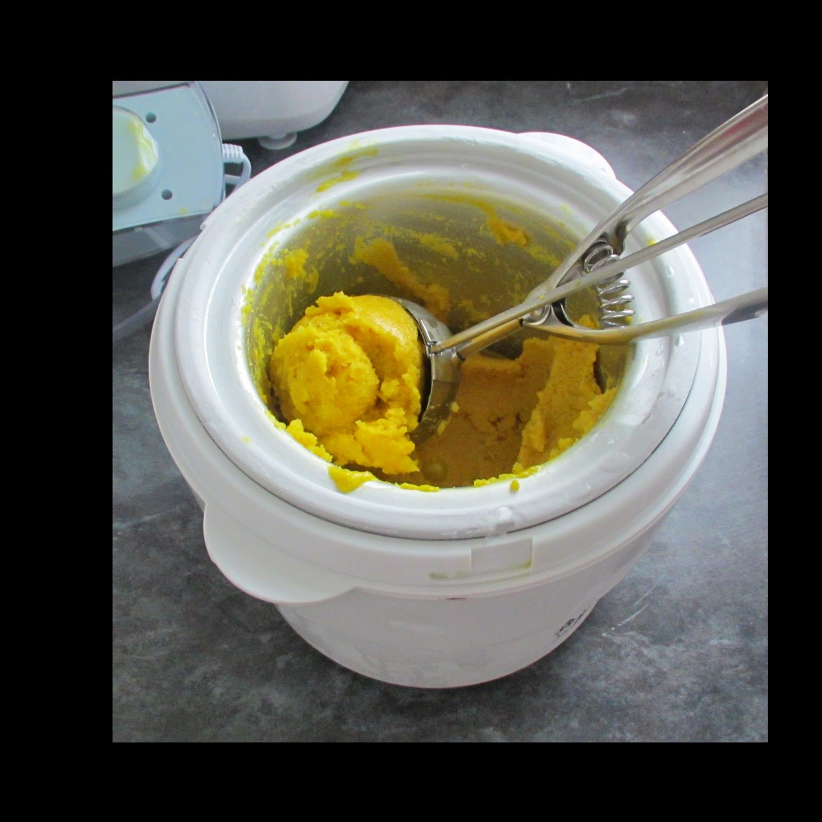 Coconut and turmeric ice-cream Turmeric and coconut ice-cream