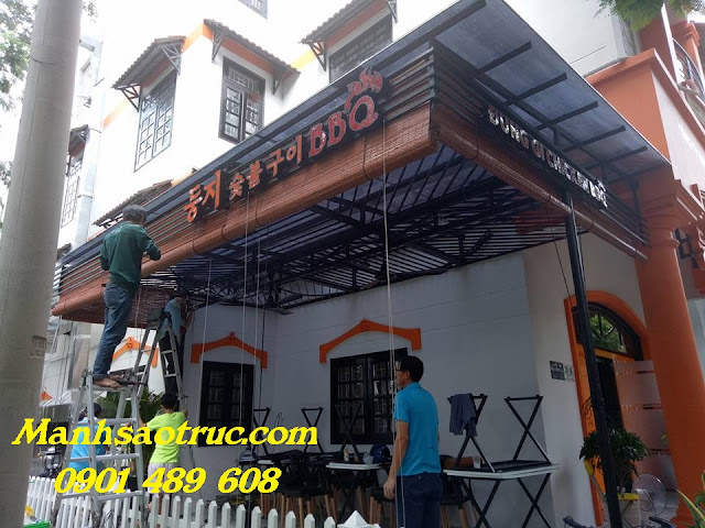 Thợ thi công màn sáo được giám sát bởi người hàn quốc Thợ thi công màn sáo được giám sát bởi người hàn quốc