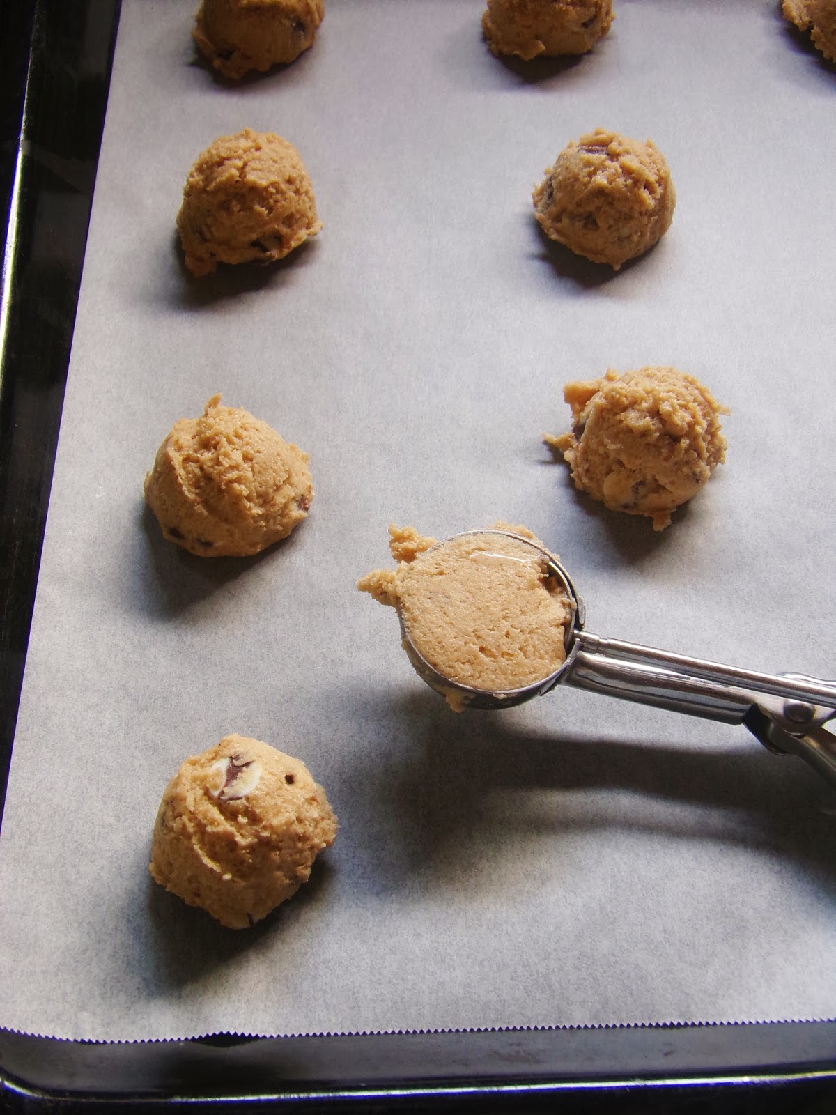 soft chewy chocolate chip cookies, homemade chewy chocolate chip cookies